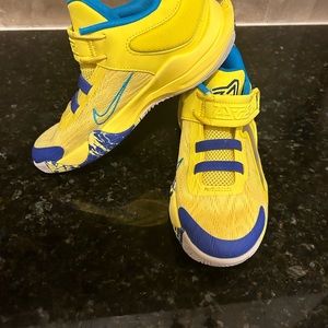 Nike Giannis Immortality 2